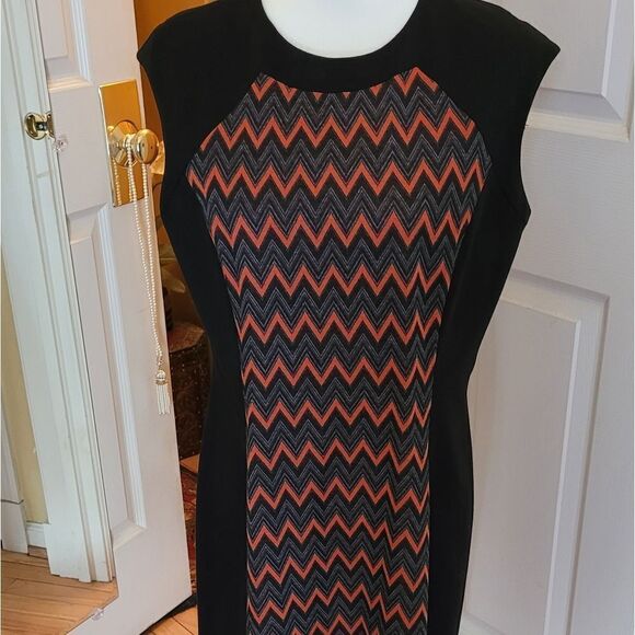 NINE WEST KNIT SHEATH DRESS - Picture 5 of 10